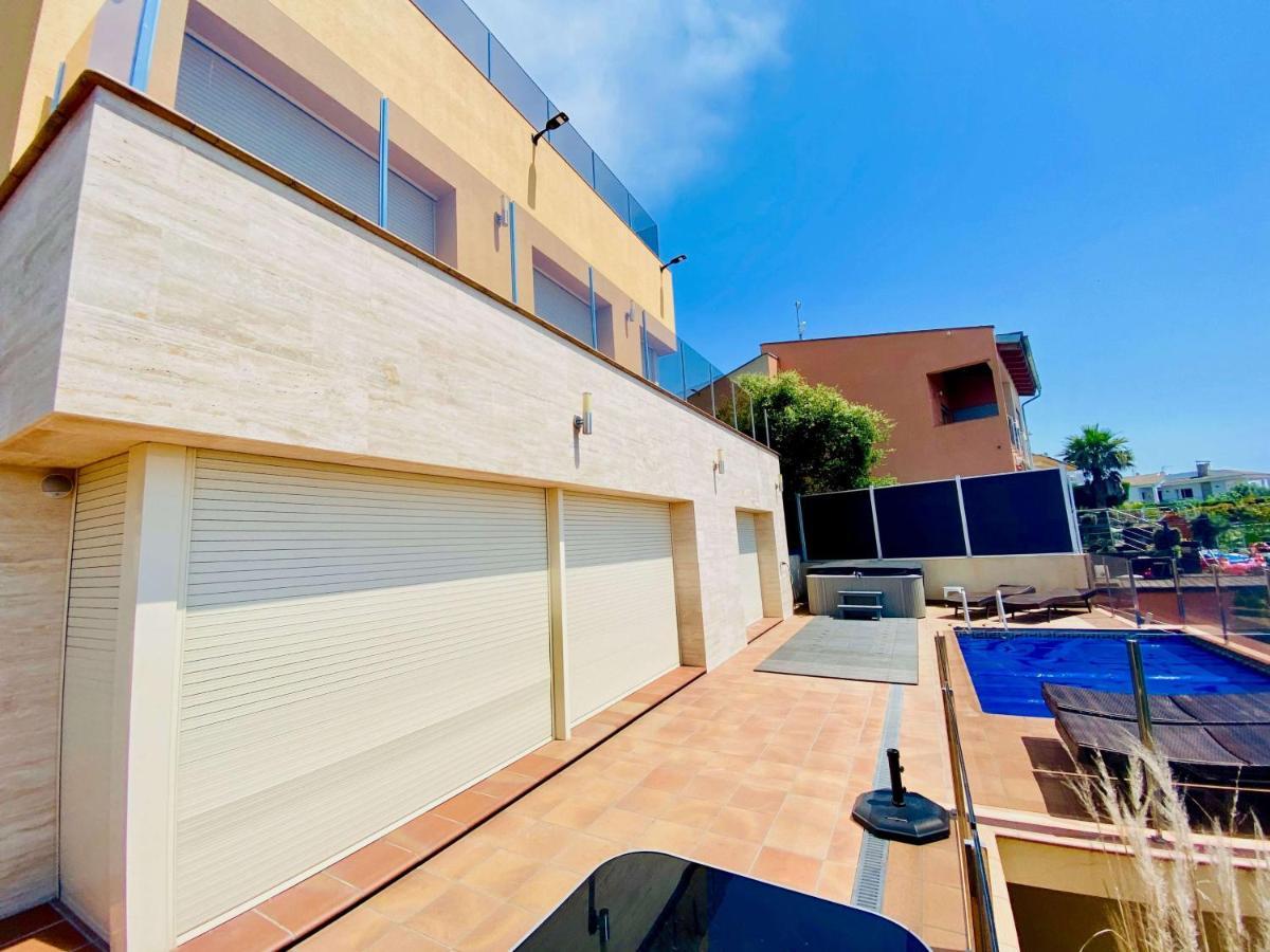 Luxury Villa Investingspain With Sea Views, Pool And Jacuzzi Льорет-де-Мар Экстерьер фото